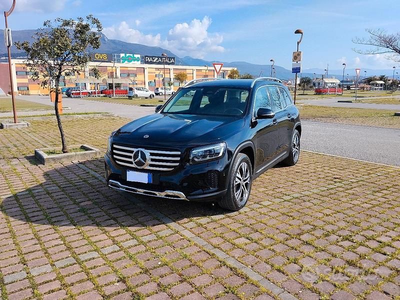 Usata Mercedes GLB180 Advanced 116 CV (85 kW) 2024 Nero SUV