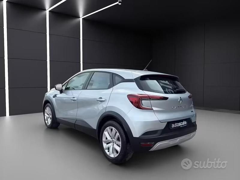 Usata Renault Captur Equilibre 145 CV (106 kW) 2023 Grigio SUV