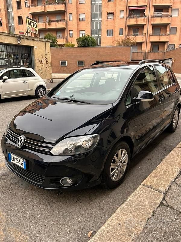 Nero Usata 2012 VW Golf Plus Comfortline Monovolume | 6500 € (Buon prezzo) - Immagine 1/4