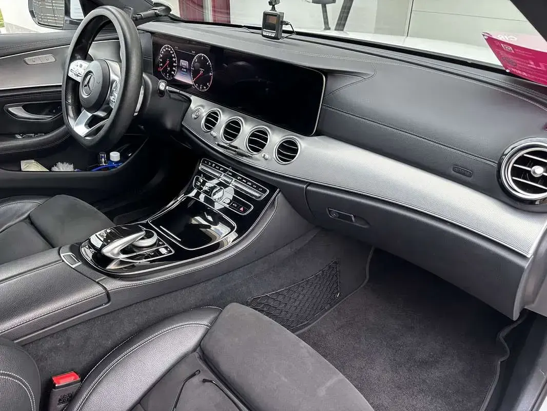 Usata Mercedes E220 AMG line 194 CV (142 kW) 2018 Berlina