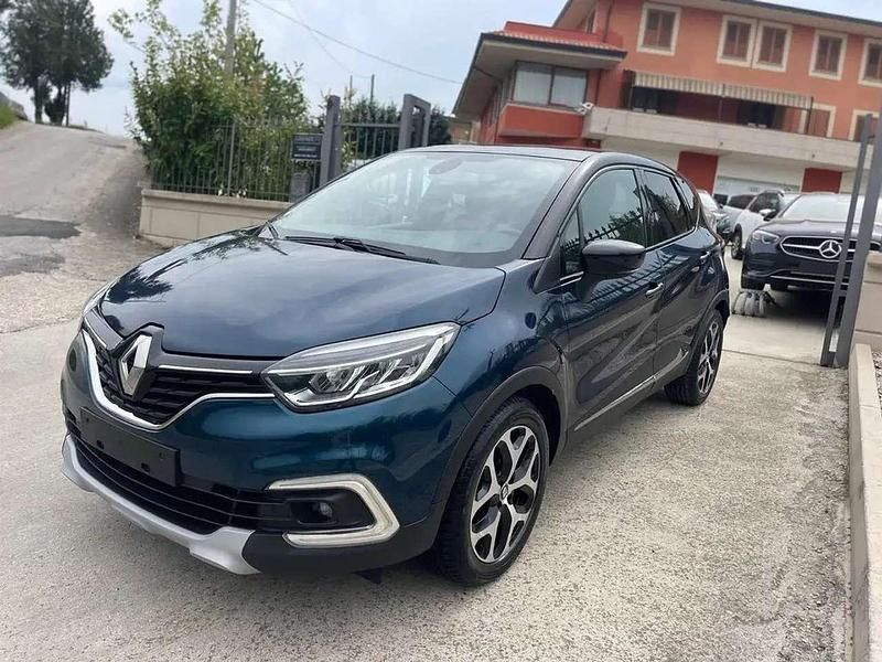 Usata Renault Captur 90 CV (66 kW) 2019 Blu/azzurro SUV