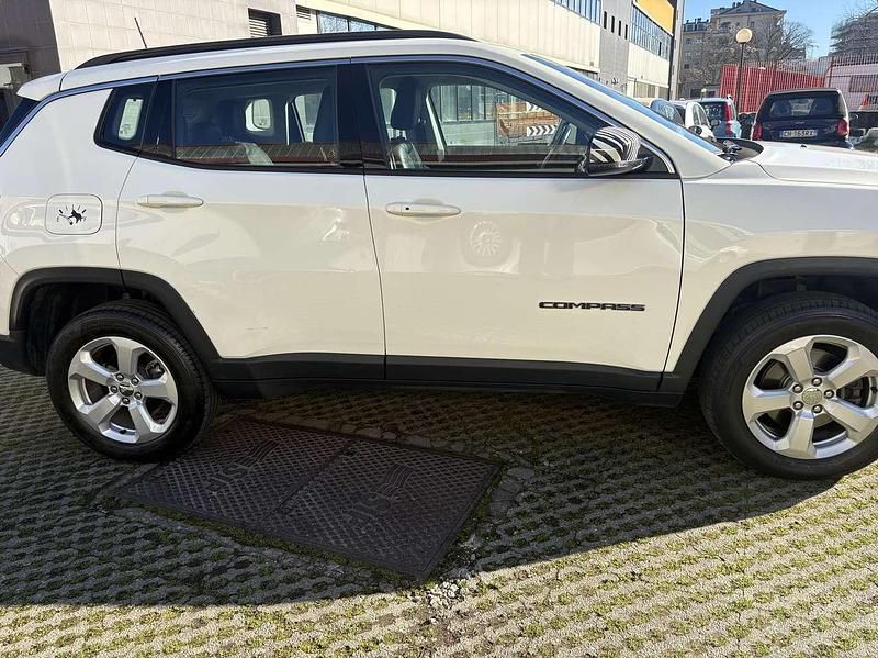 Usata Jeep Compass Limited 140 CV (102 kW) 2019 Bianco SUV