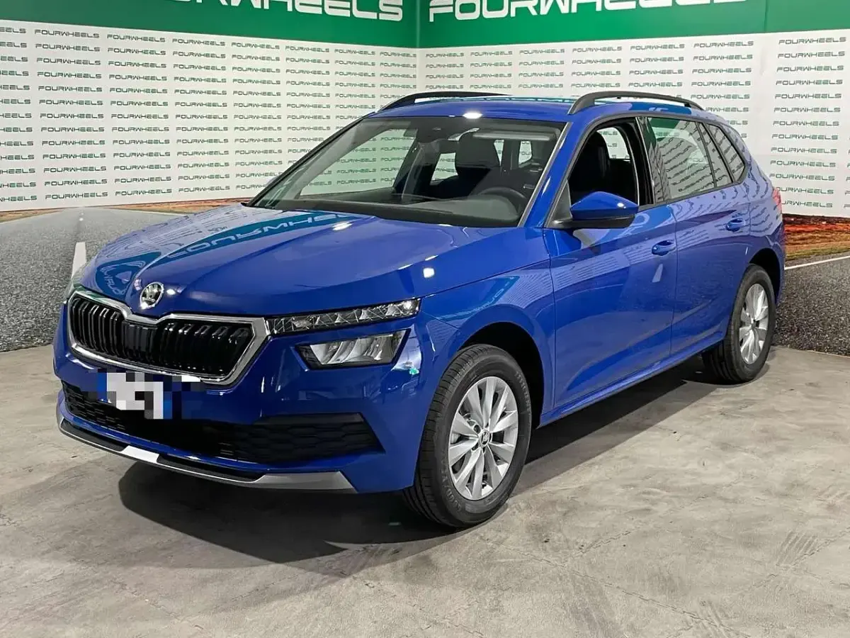 Begagnad Skoda Kamiq 95 HK (69 kW) 2022 Blå SUV