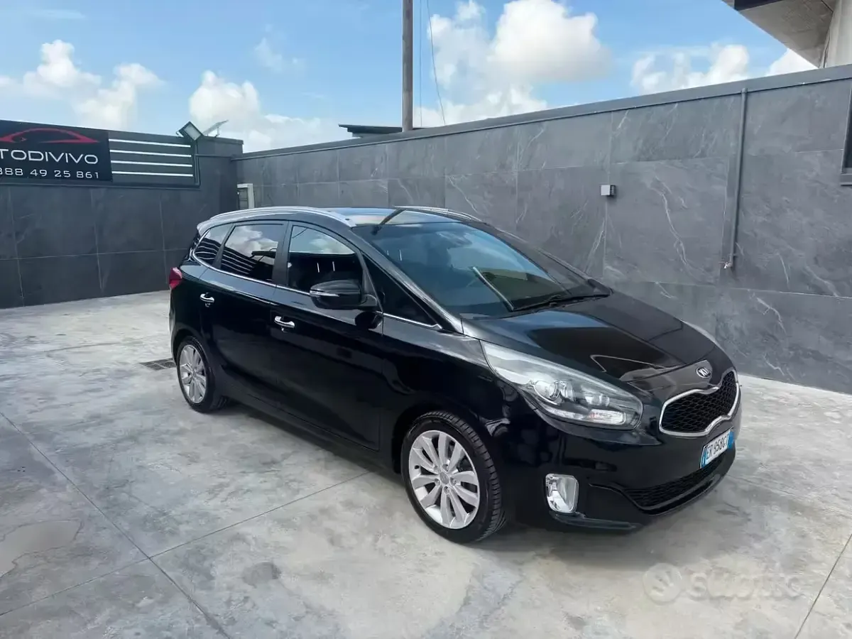Occasion Kia Carens 115 PK (84 kW) 2013 Zwart MPV