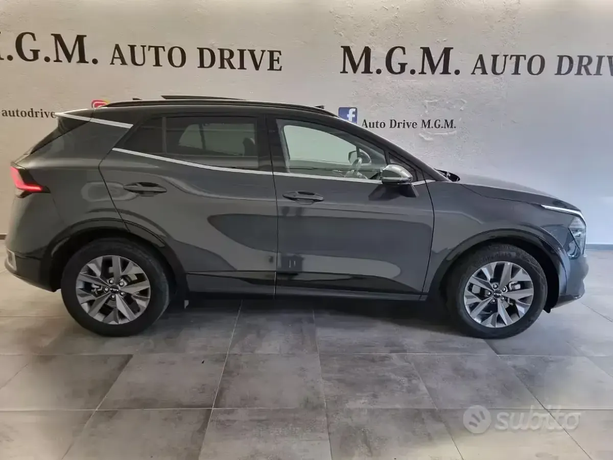 Usata Kia Sportage GT-Line 179 CV (131 kW) 2023 Grigio SUV
