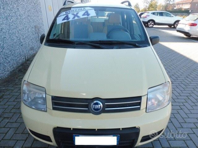 Usato 2005 Fiat Panda 4x4 1.2 Benzin 60 CV (4.400 €)