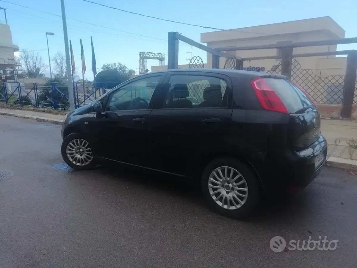 Usata Fiat Grande Punto 65 CV (47 kW) 2015 Utilitaria