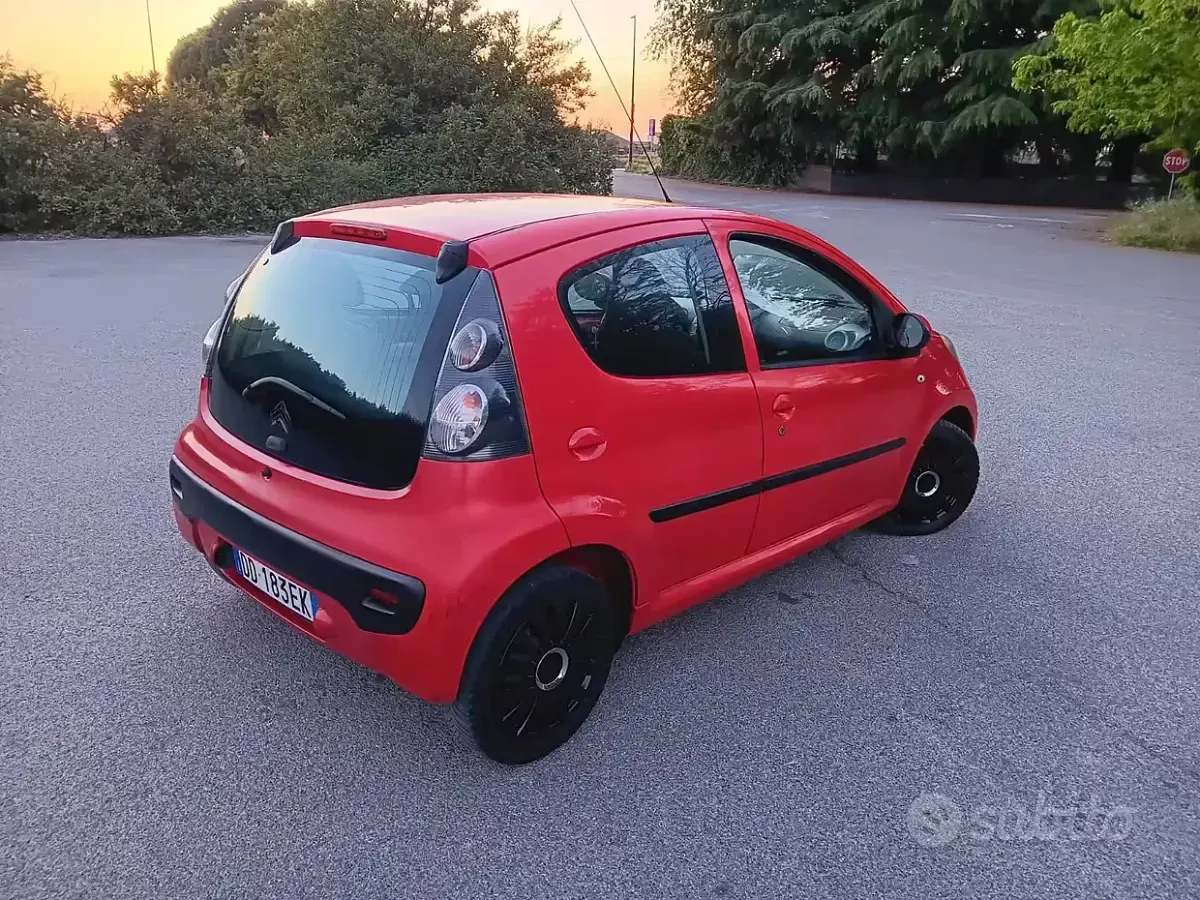 Usata Citroën C1 68 CV (50 kW) 2006 Rosso Utilitaria