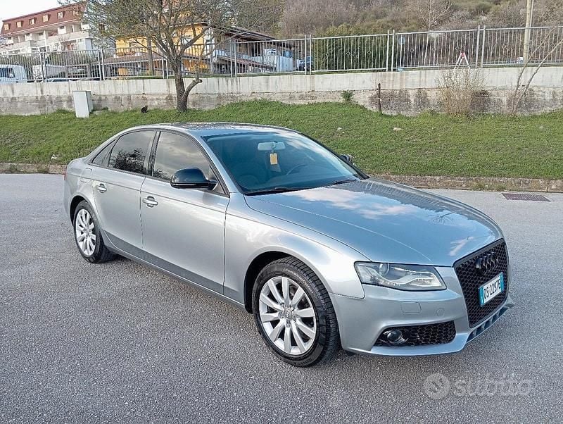 Usado Audi A4 143 CV (105 kW) 2008 Gris Berlina