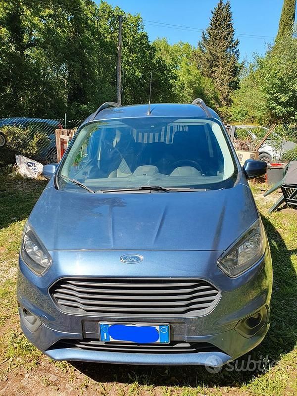 Usata Ford Tourneo Courier 100 CV (73 kW) 2019 Blu Monovolume