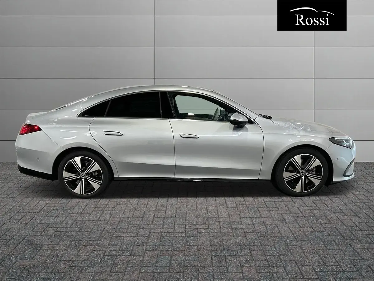Ny Mercedes CLA200 163 HK (119 kW) 2026 Svart