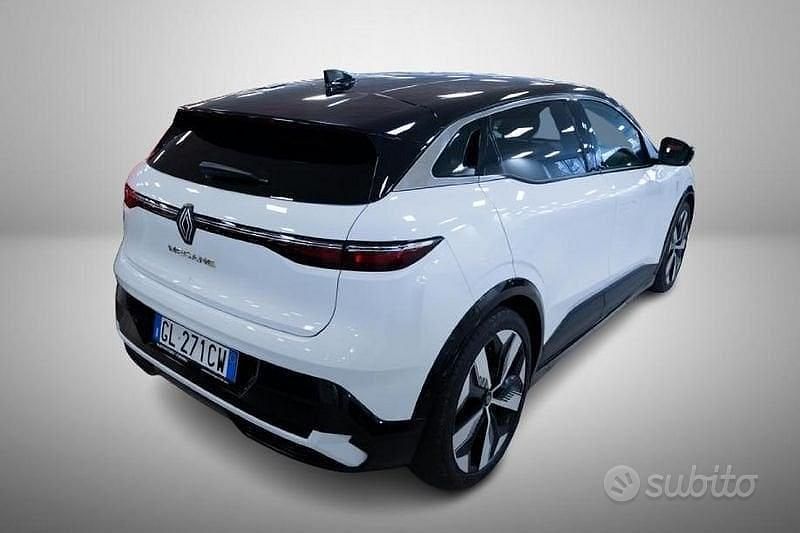Usata Renault Megane E-Tech Equilibre 160 kW (218 CV) 2022 Bianco Berlina