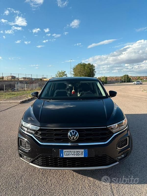 Usata VW T-Roc Advance 116 CV (85 kW) 2020 Nero SUV