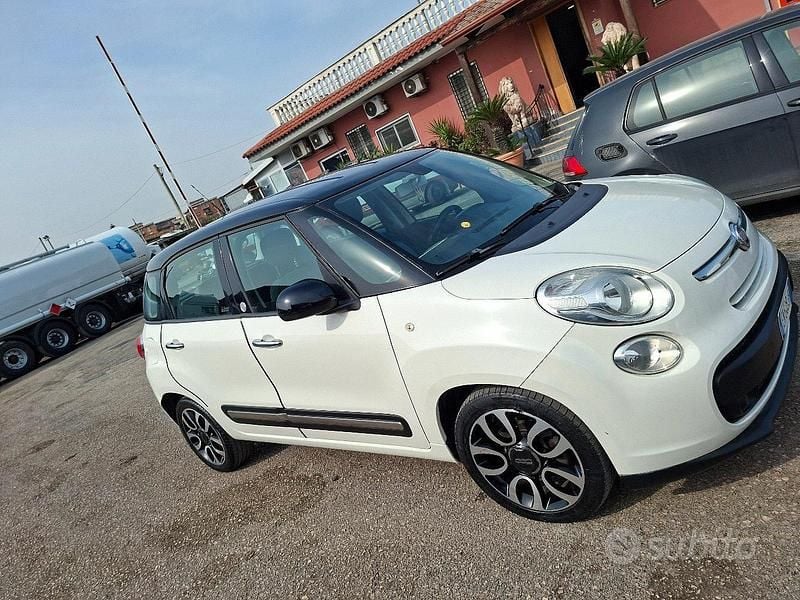 Begagnad Fiat 500L 105 HK (77 kW) 2013 Vit Minibuss