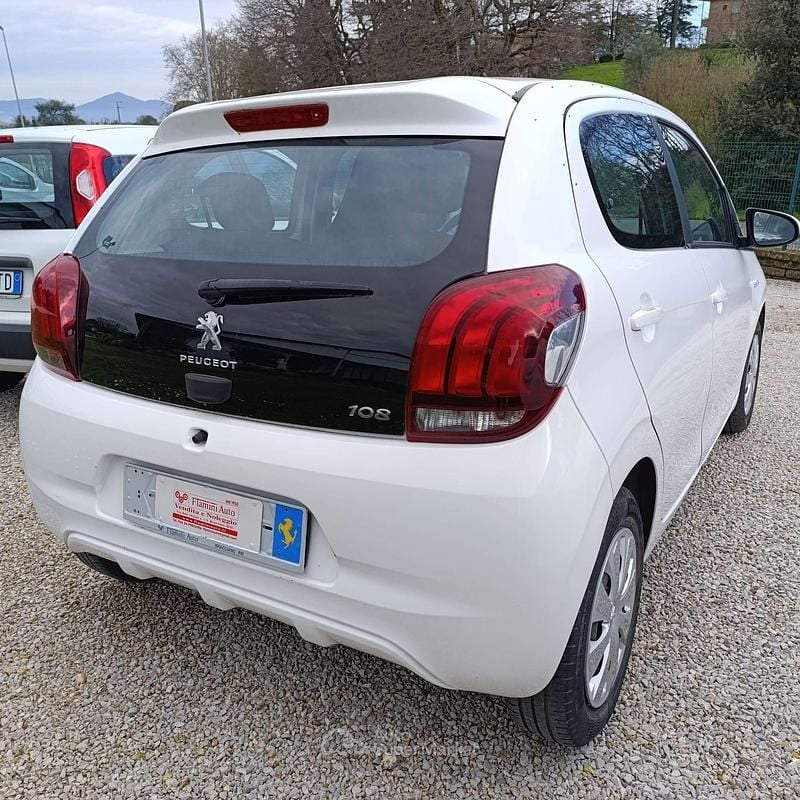 Usata Peugeot 108 Active 72 CV (52 kW) 2021 Bianco Utilitaria