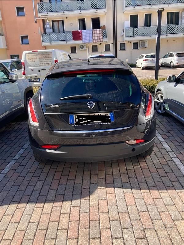 Usata Lancia Delta 2013 Utilitaria
