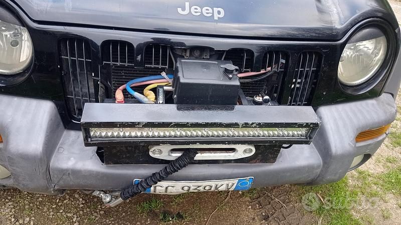 Usata Jeep Cherokee 116 CV (85 kW) 2002 SUV