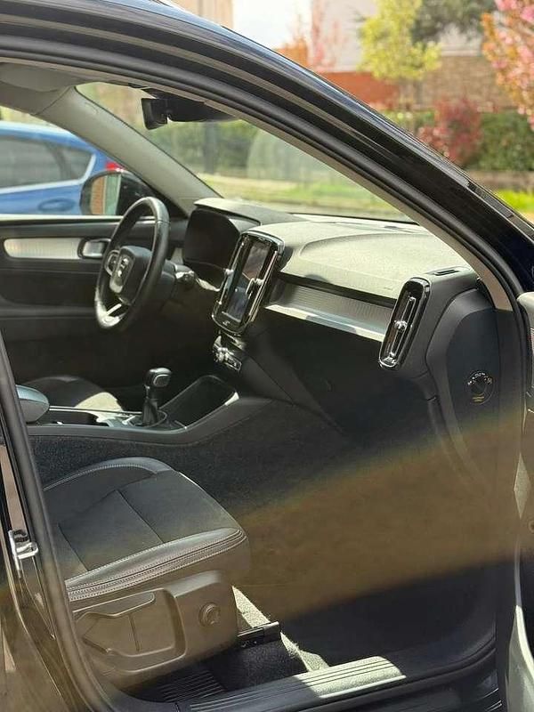 Usata Volvo XC40 150 CV (110 kW) 2019 Nero SUV