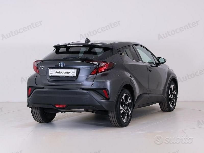 Usata Toyota C-HR Trend 98 CV (72 kW) 2022 Grigio SUV