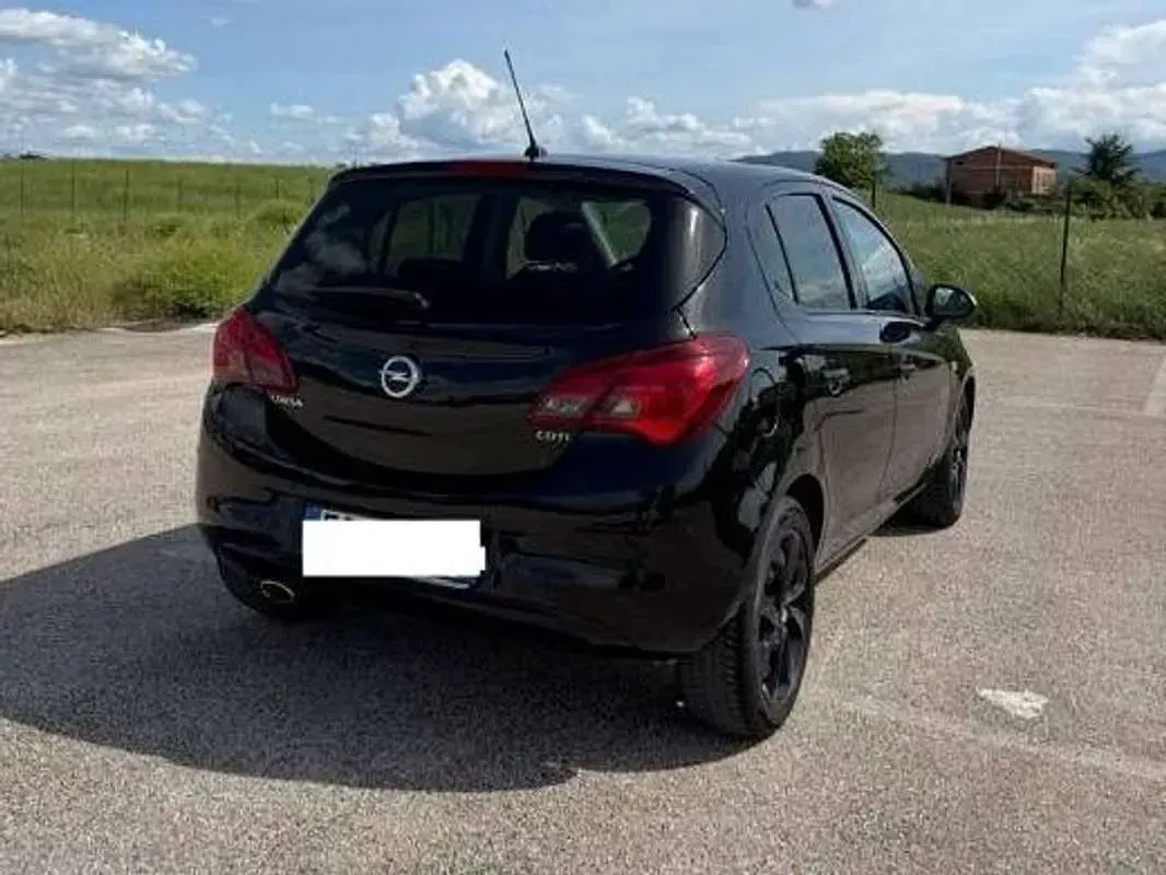 Usata Opel Corsa 75 CV (55 kW) 2016 Nero Utilitaria