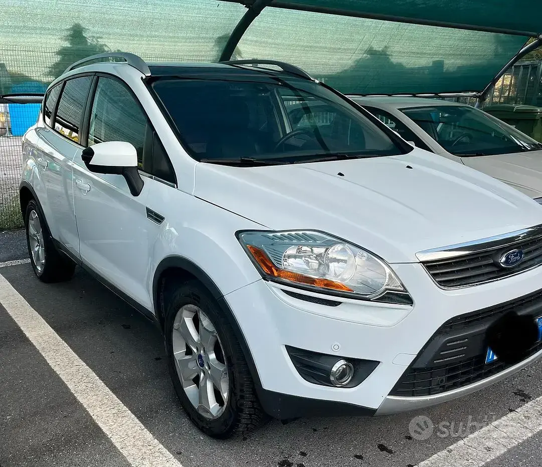 Usata Ford Kuga 163 CV (119 kW) 2011 Bianco SUV