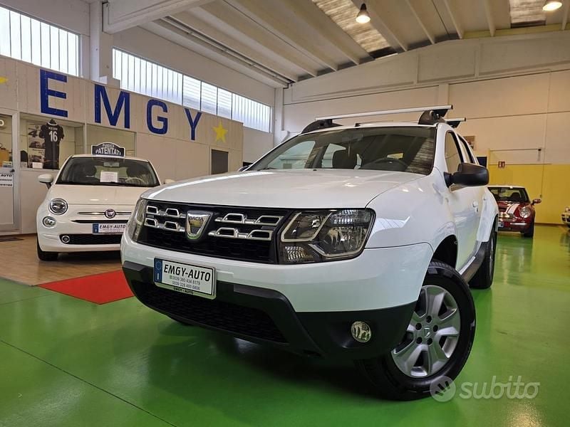 Usata Dacia Duster Lauréate 125 CV (91 kW) 2014 Bianco SUV