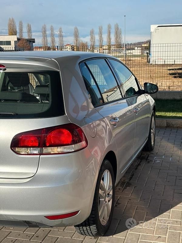 Usata VW Golf VI 140 CV (102 kW) 2010 Grigio Utilitaria