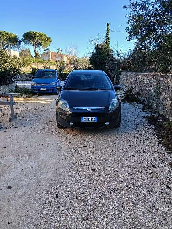 Usata Fiat Punto Evo Dynamic 69 CV (50 kW) 2010 Utilitaria