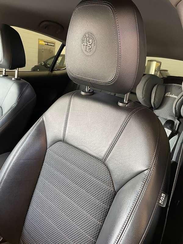 Usata Alfa Romeo Stelvio Executive 179 CV (131 kW) 2018 Nero SUV