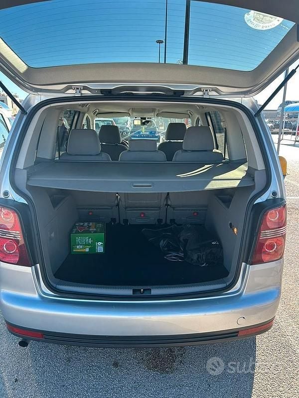 Usata VW Touran 109 CV (80 kW) 2008 Grigio Monovolume