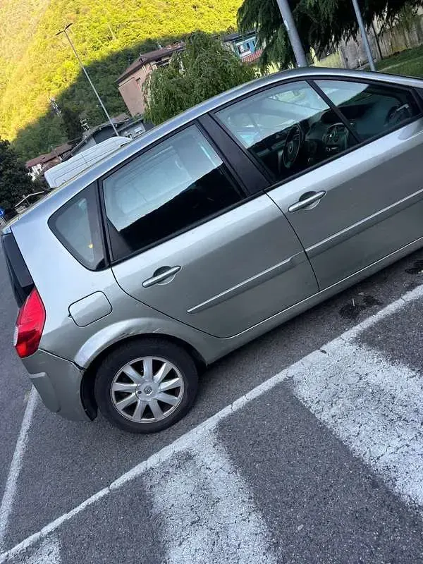 Usata Renault Scenic E-Tech Dynamique 106 CV (77 kW) 2008 Monovolume