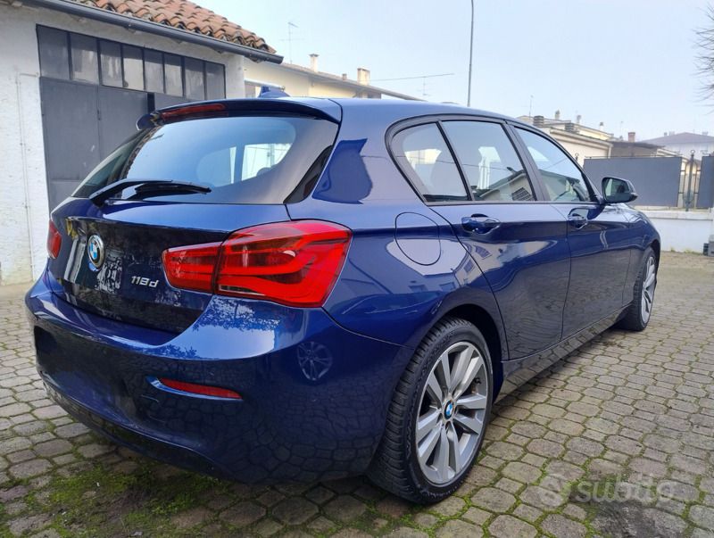 Usata BMW 118 Advantage 150 CV (110 kW) 2015 Blu/azzurro Utilitaria