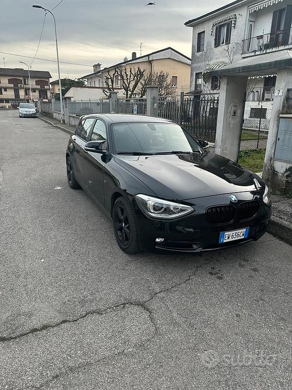 Usata BMW 116 Sport Line 116 CV (85 kW) 2014 Nero Utilitaria