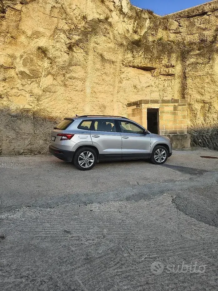 Usata Skoda Karoq 116 CV (85 kW) 2021 Grigio SUV