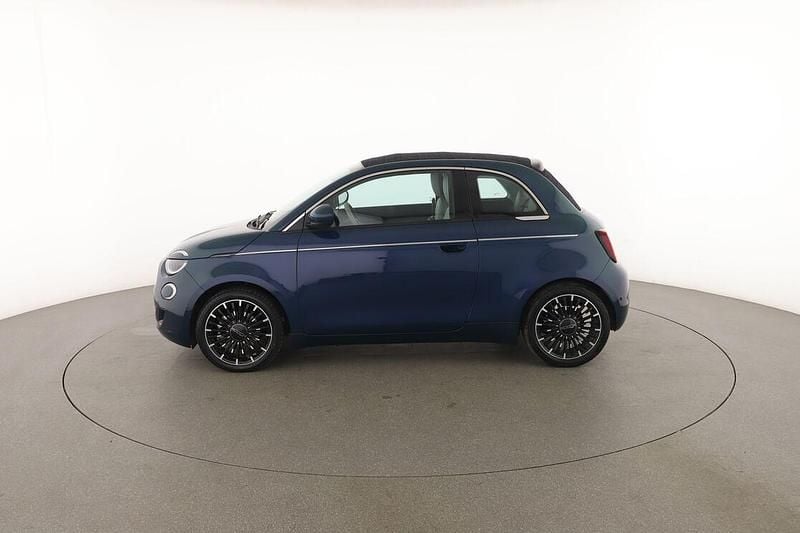 Usata Fiat 500e La Prima 86 kW (118 CV) 2020 Blu Cabrio