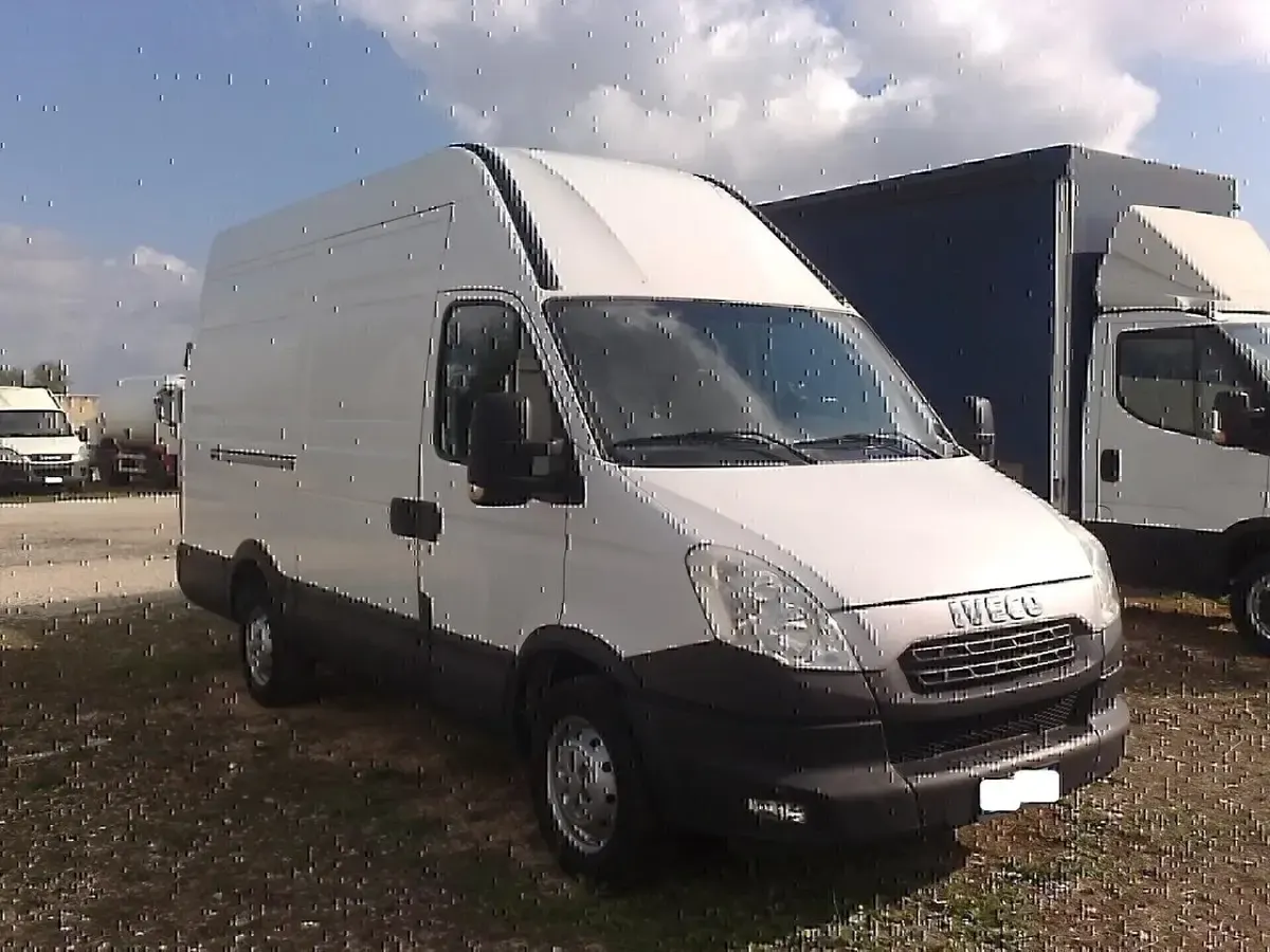 Usata Iveco Daily 169 CV (124 kW) 2014 Bianco