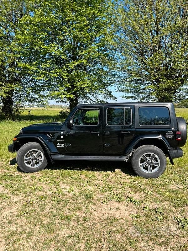 Usata Jeep Wrangler Sahara 272 CV (200 kW) 2019 Nero SUV