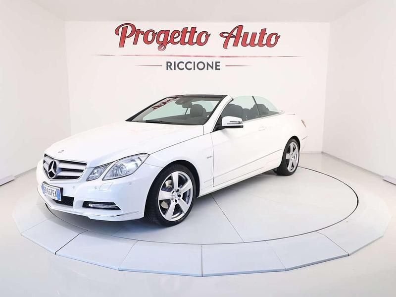 Bianco Usata 2013 Mercedes E220 Avantgarde Cabrio | 16.900 € (Ottimo prezzo) - Immagine 1/4