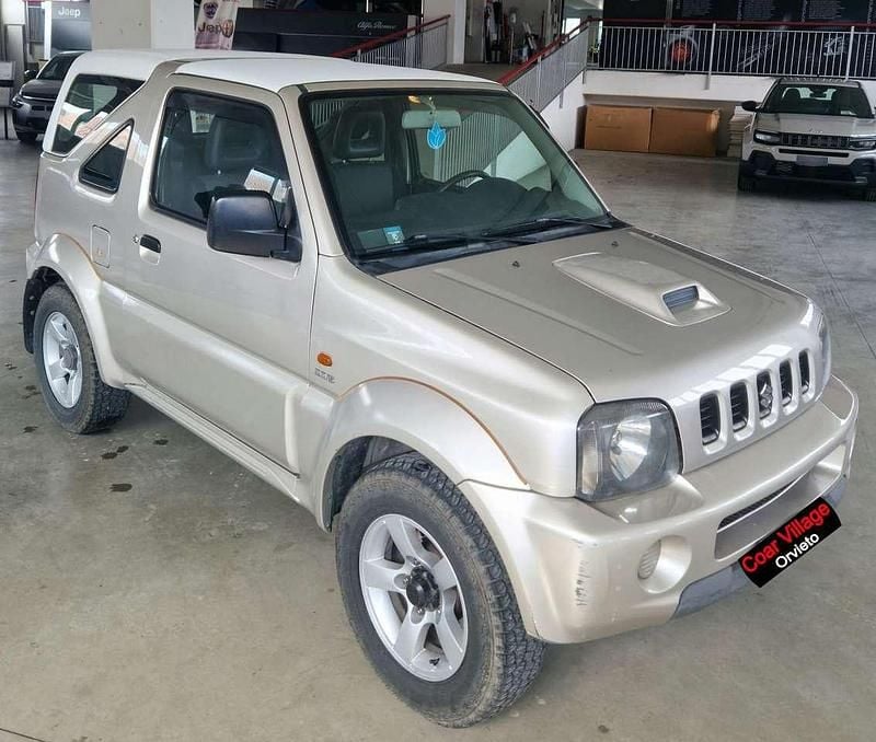 Usata Suzuki Jimny 86 CV (63 kW) 2005 Grigio SUV