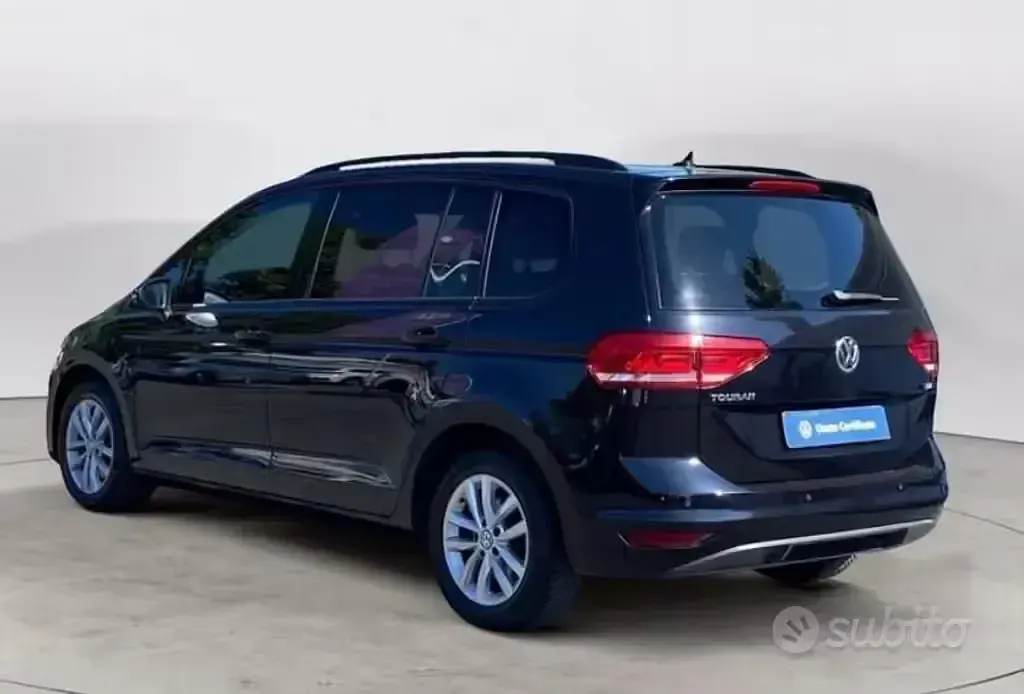 Usata VW Touran Comfortline 116 CV (85 kW) 2017 Nero Monovolume