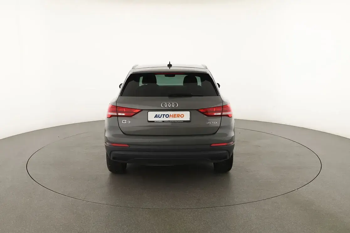 Usata Audi Q3 150 CV (110 kW) 2019 Verde SUV