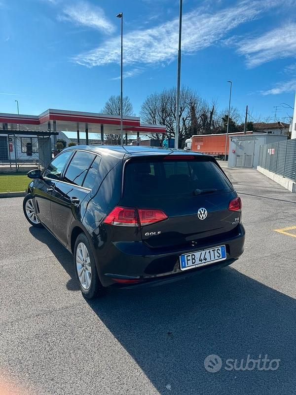 Usata VW Golf VII 110 CV (80 kW) 2016 Nero Berlina