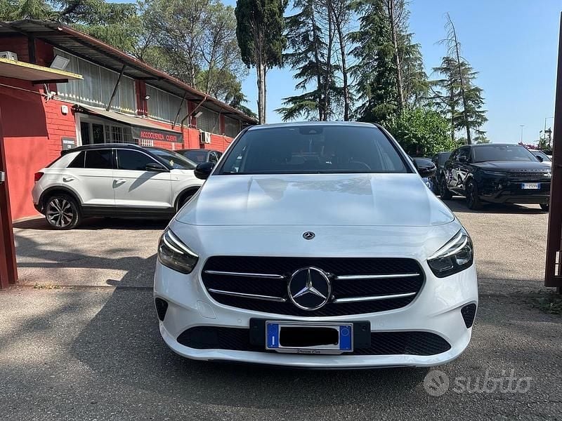 Usata Mercedes B200 150 CV (110 kW) 2019 Bianco Utilitaria