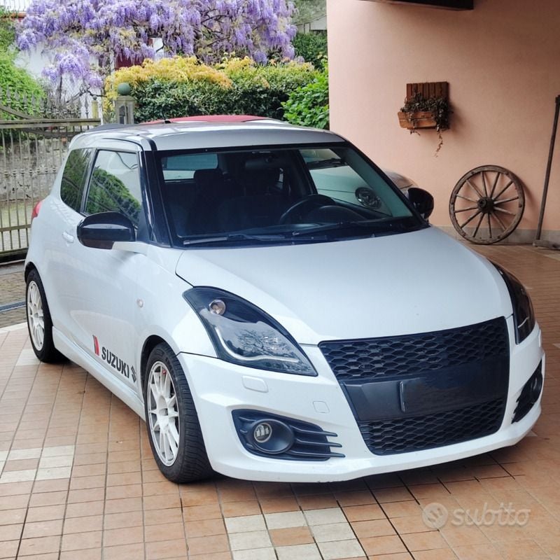 Usata 2013 Suzuki Swift Sport Due volumi | 6750 € (Buon prezzo) - Immagine 1/4