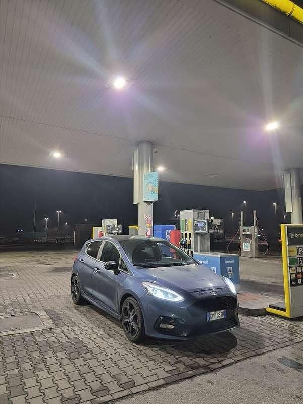 Usata Ford Fiesta 125 CV (91 kW) 2021 Blu/azzurro Utilitaria