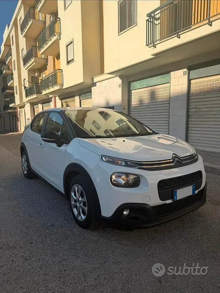 Usata Citroën C3 Feel 102 CV (75 kW) 2019 Bianco Utilitaria