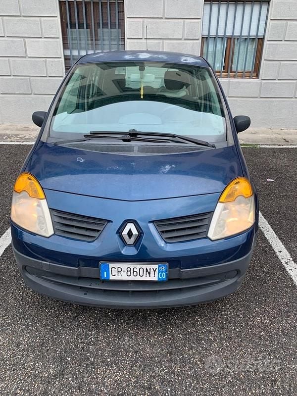 Blu Usata 2004 Renault Modus Luxe Monovolume | 1200 € (Buon prezzo) - Immagine 1/4
