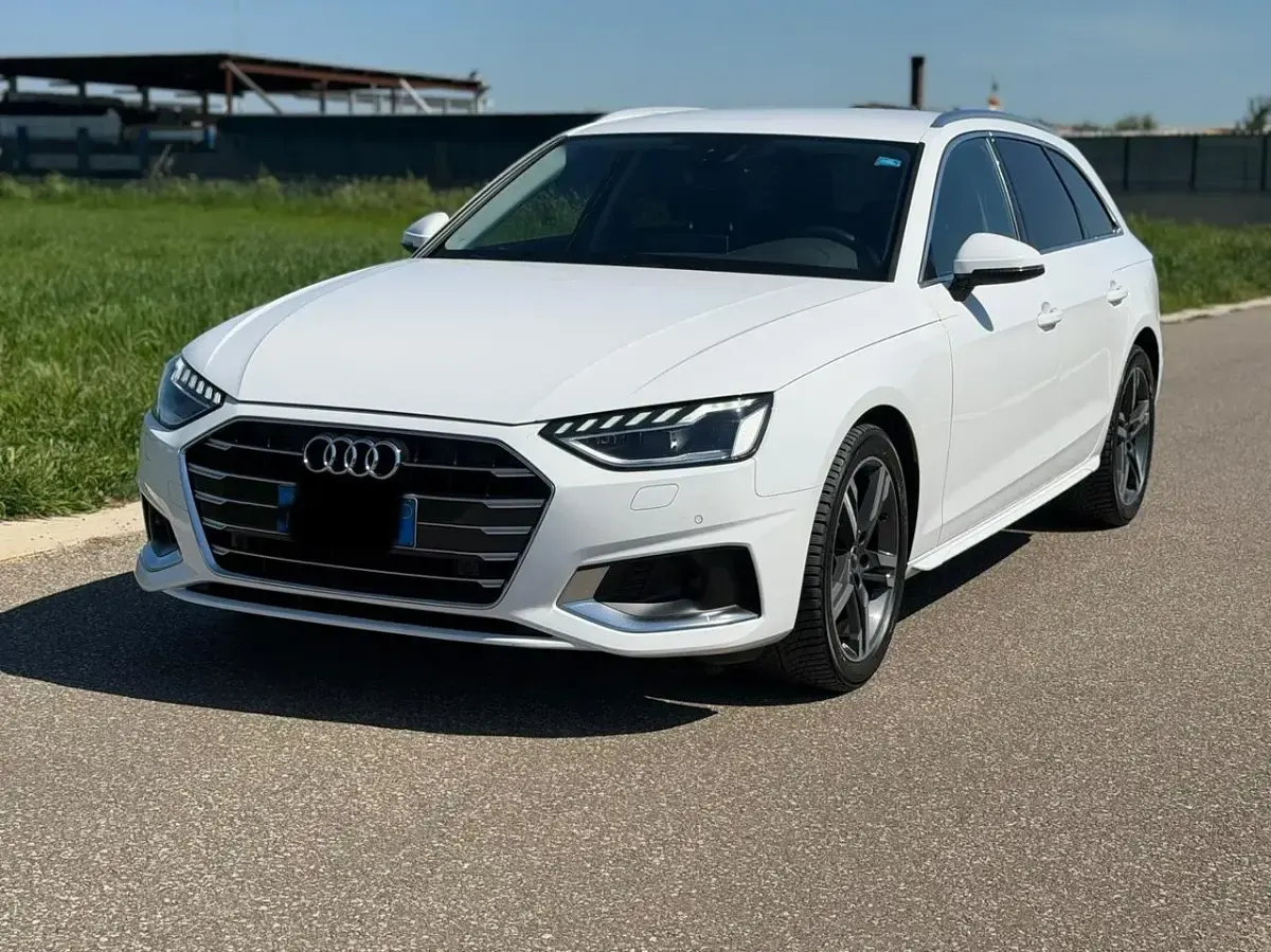 Usata Audi A4 Business 163 CV (119 kW) 2022 Bianco Station wagon