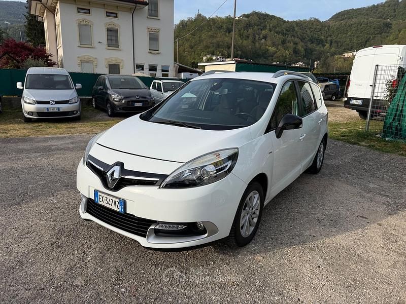 Usata Renault Scénic III LIMITED 110 CV (80 kW) 2015 Monovolume