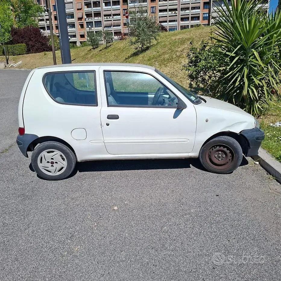 Usata Fiat 600 54 CV (39 kW) 2009 Bianco Utilitaria